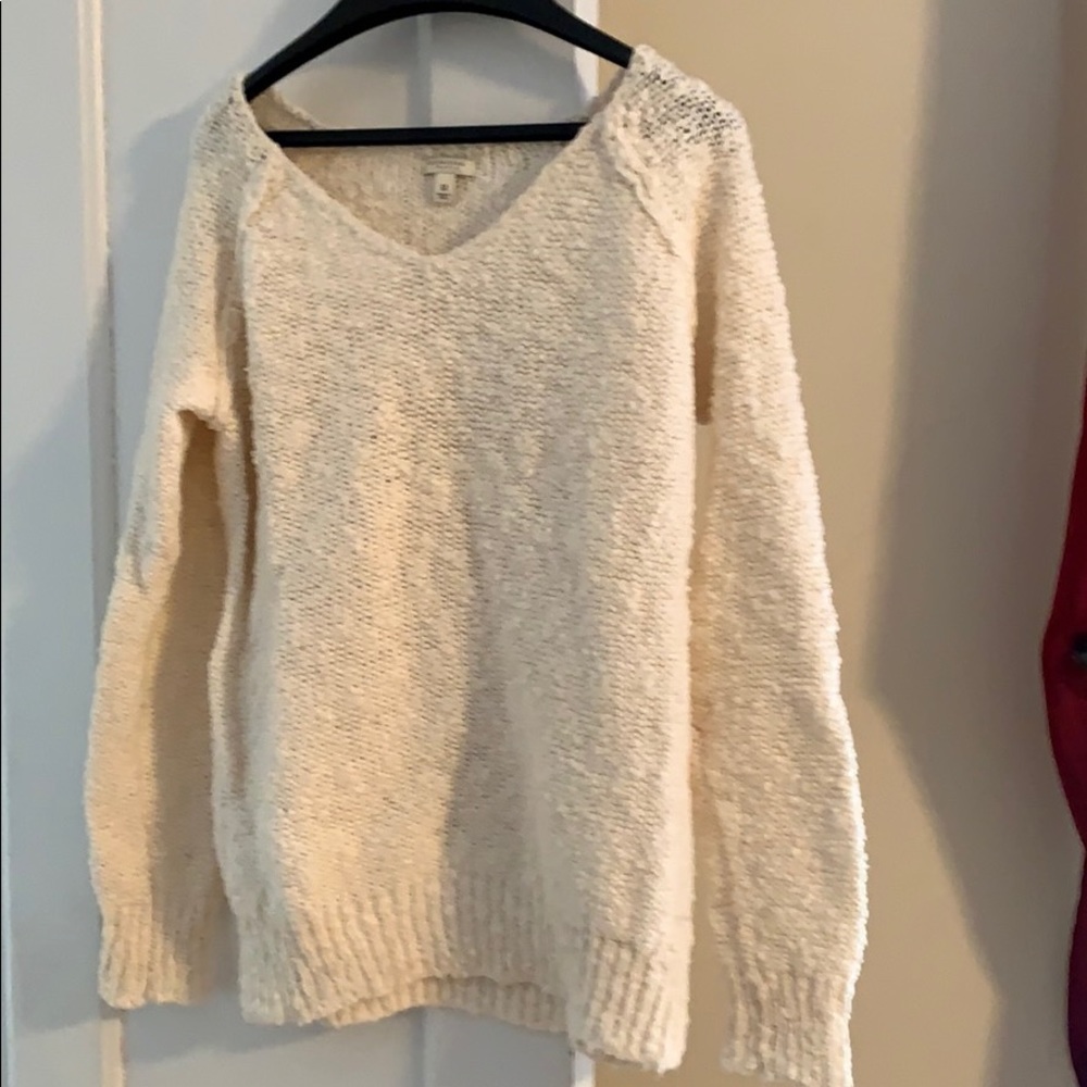Pullover sweater